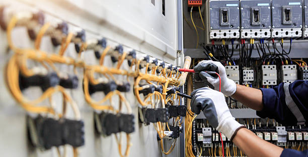 Professional Electrician technician working in Canal Winchester, OH